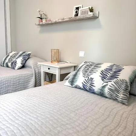 Beach&pool Apartment